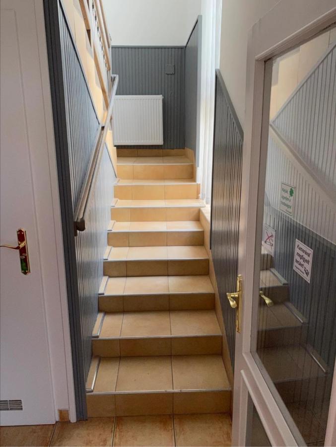 Eros Apartman Hajdúszoboszló Exterior foto