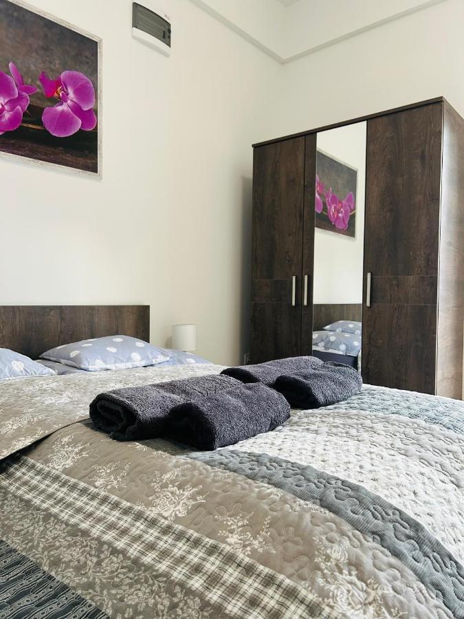 Eros Apartman Hajdúszoboszló Exterior foto